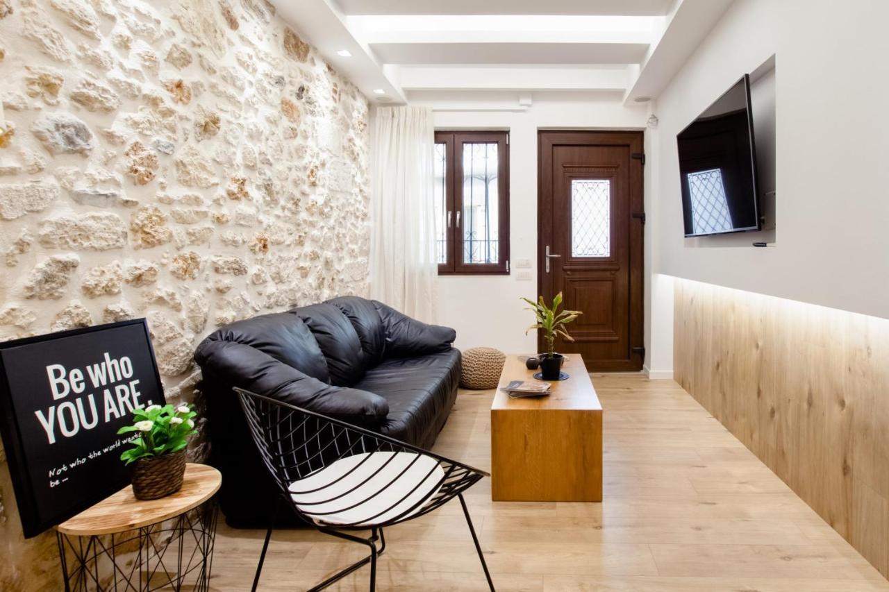 19Th Century Luxury Maisonette In The Center Heraklion  Exterior photo